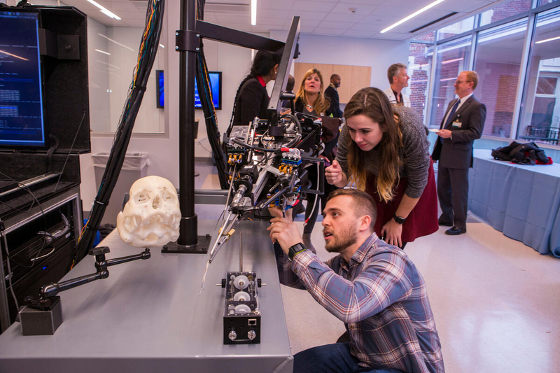 Engineering in Medicine Biomedical Engineering vs. Surgery Engineering